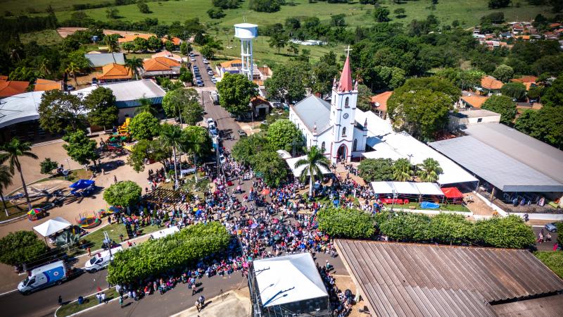 Milhares de fiéis prestam homenagens ao santo das causas urgentes e impossíveis, na cidade que leva o seu nome