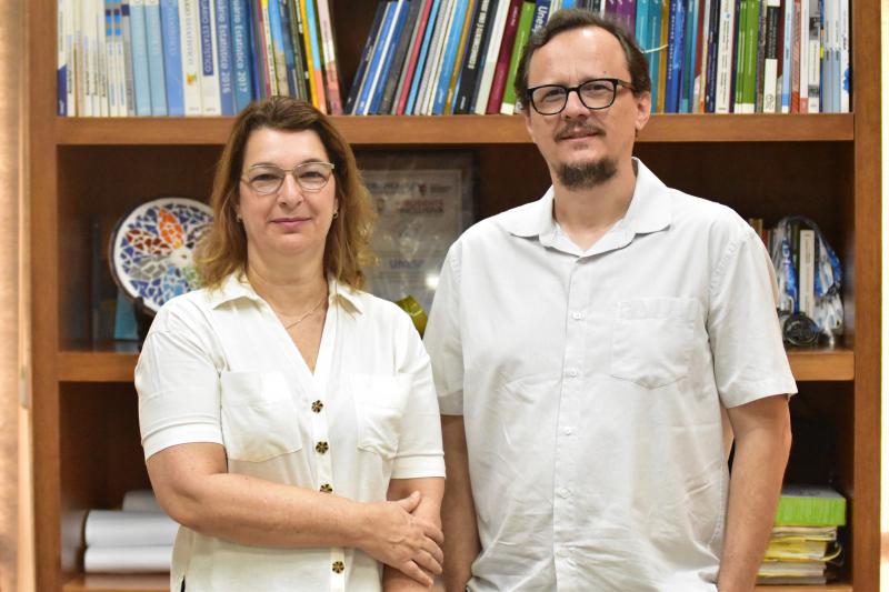 Diretora da FCT/Unesp, professora Dra. Cristina Baron, e o vice-diretor, professor Dr. Ricardo Pires de Paula