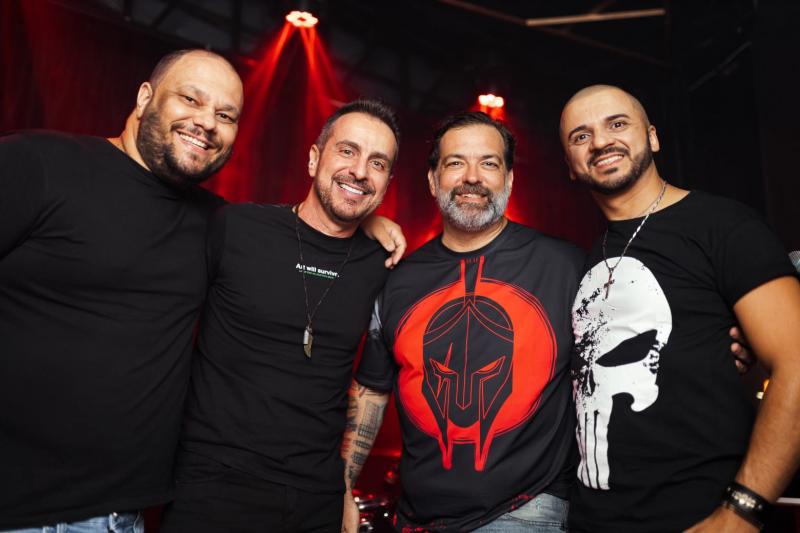 Grupo apresenta um pouco do seu extenso repertório de mais de 30 anos de carreira