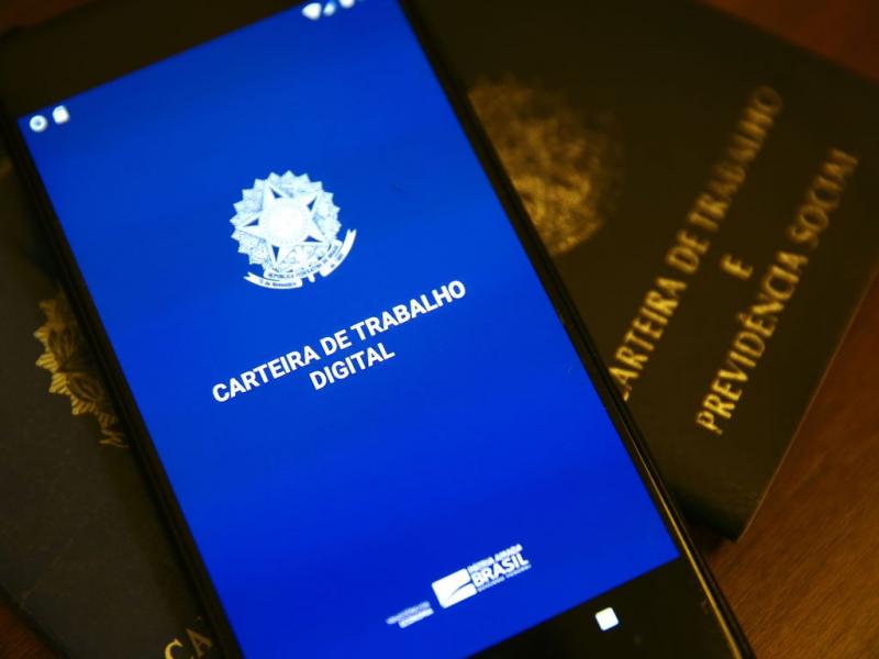 Destaque foi setor de serviços, que gerou 27 postos
