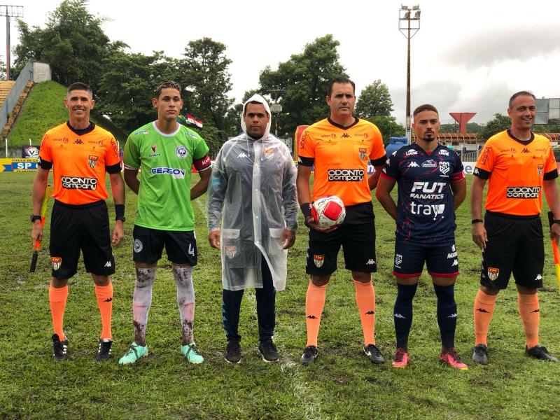 No pontapé inicial do campeonato, Carcará levou a melhor no dérbi prudentino ao vencer o Tricolor da Vila Industrial por 2 a 1
