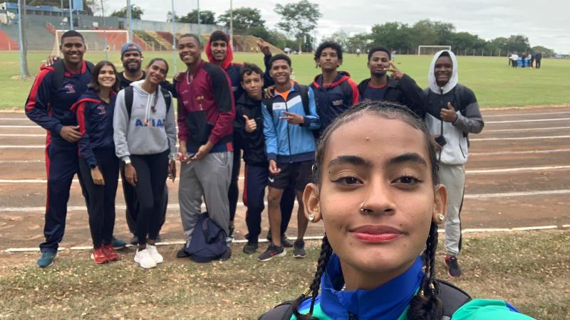Atletas comemoram os bons resultados em Dracena