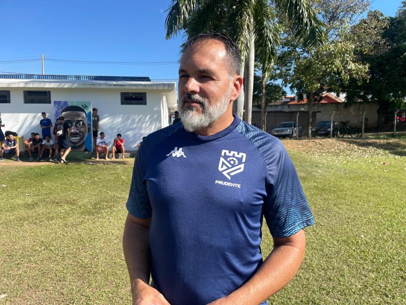 Francisco Alencar assumiu a função de coordenador técnico das categorias de base do Grêmio na temporada passada  