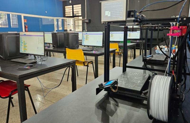 Fundação Inova recebeu últimos equipamentos para implantação do FabLab