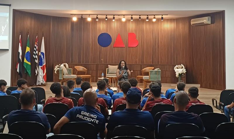 Roda de conversa sobre a problemática do racismo aconteceu ontem, na OAB
