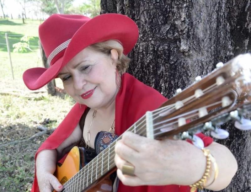 Cida Ajala colocou melodia nas poesias de vários escritores 