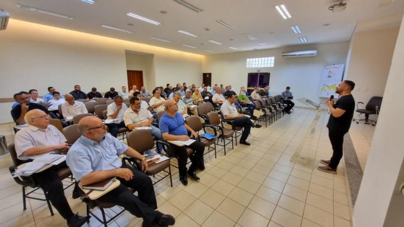 Carta foi apresentada durante reunião geral do clero nessa terça-feira