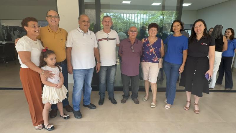 FLADIMIR COM OS COLEGAS MAIS ANTIGOS, AINDA ATUANDO NA LIANE