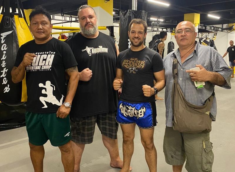 Kru Nuch é recebido na academia Akb Muaythai de Presidente Prudente