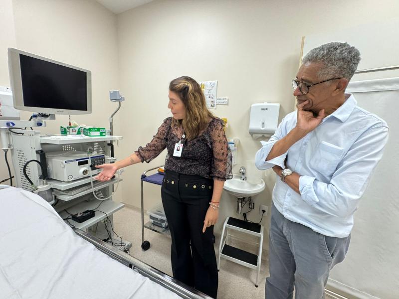 Deputado elogiou estrutura do hospital, ressaltando "equipamentos novos e atualizados" e ambiente "bonito e aprazível"