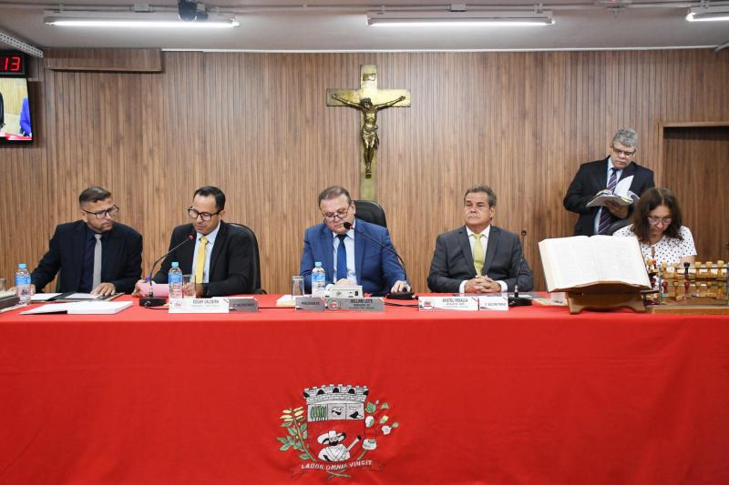 Parlamentares prudentinos aprovaram 37 requerimentos de congratulações e dois de voto de pesar