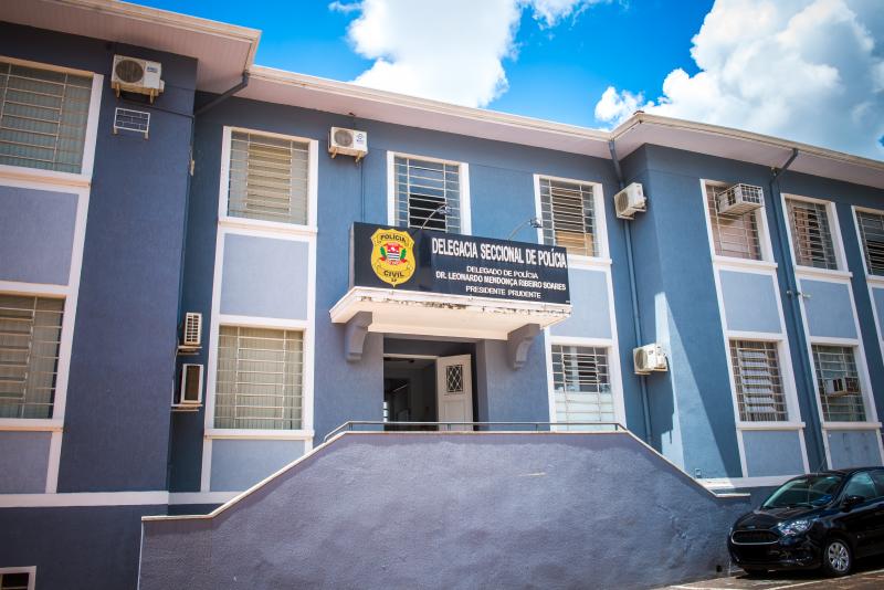 Auxiliar de enfermagem procurou a Central de Flagrantes para denunciar o próprio marido