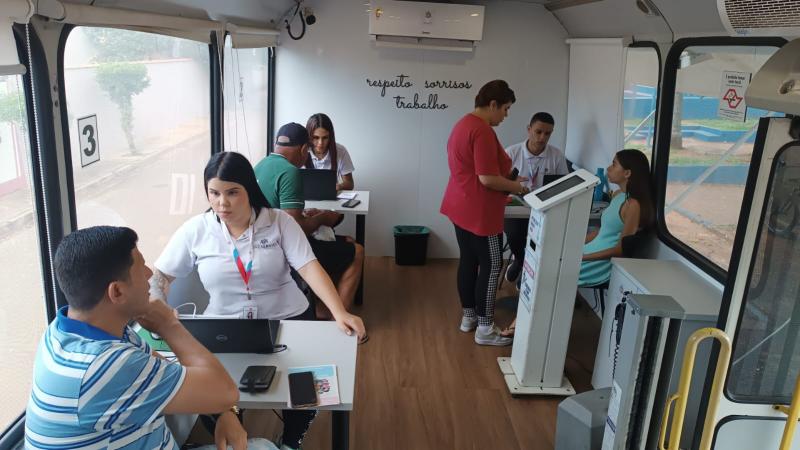 Veículo disponibiliza serviços de documentação essenciais ao exercício da cidadania