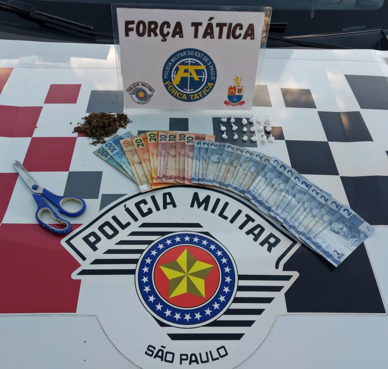 Em Dracena, homem de 22 anos foi flagrado com porções de cocaína, maconha e dinheiro