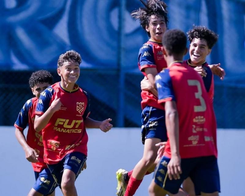 Base gremista segue 100% no Paulista Sub-15 e Sub-17 