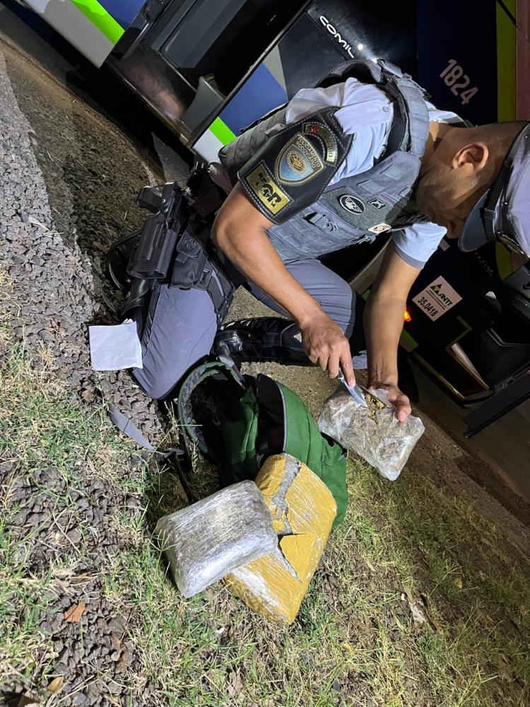 Apreensão da droga ocorreu na noite desta sexta-feira durante uma fiscalização da Polícia Militar Rodoviária na SP-270, em Presidente Epitácio