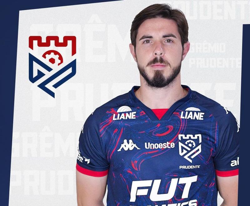 Campeão da A2 com o Capivariano, Marcos Moser chega para o lugar de Lucas Marques na lateral-direita do Carcará 