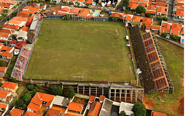 Bola começa a rolar a partir das 9h
