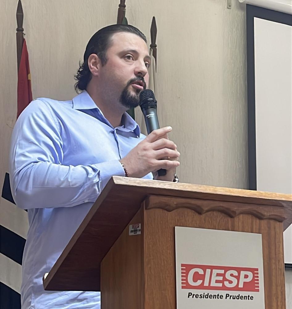 Lucas Bressanin, diretor do Itesp, defendeu regularização fundiária como uma das frentes estratégicas para desenvolvimento do oeste paulista