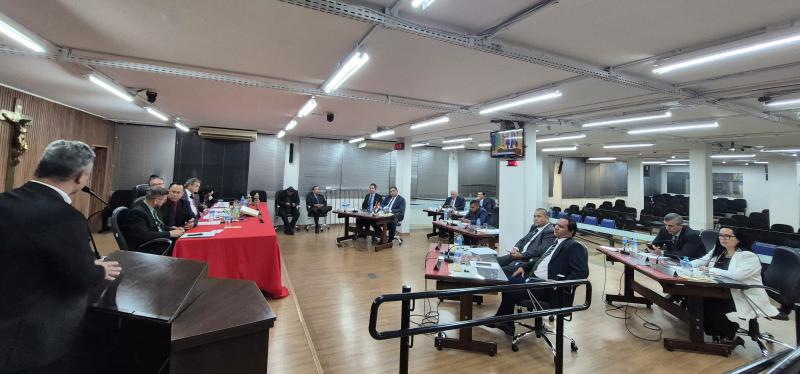 No expediente com votação, parlamentares deliberaram 26 requerimentos de providências e informações