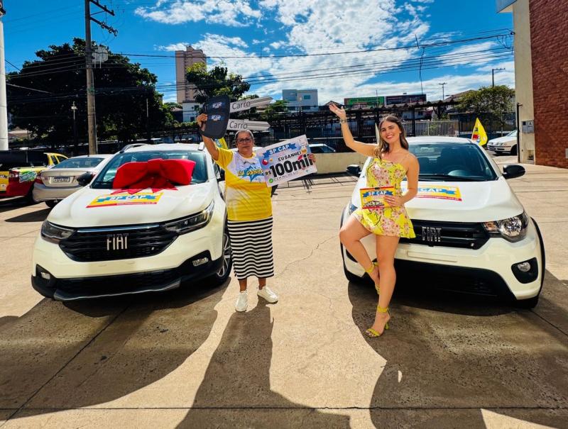 D. Laudicéia Bispo de Oliveira ganhou dois carros e R$ 100 mil em dinheiro
