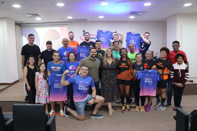 Participaram da ação representantes de diversas equipes, todas reconhecidas pelo incentivo ao esporte