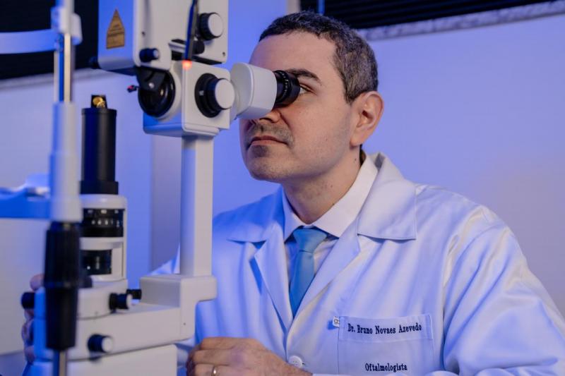 Bruno reforça que “a principal recomendação é manter uma rotina regular de consultas com o oftalmologista, mesmo que não haja sintomas aparentes