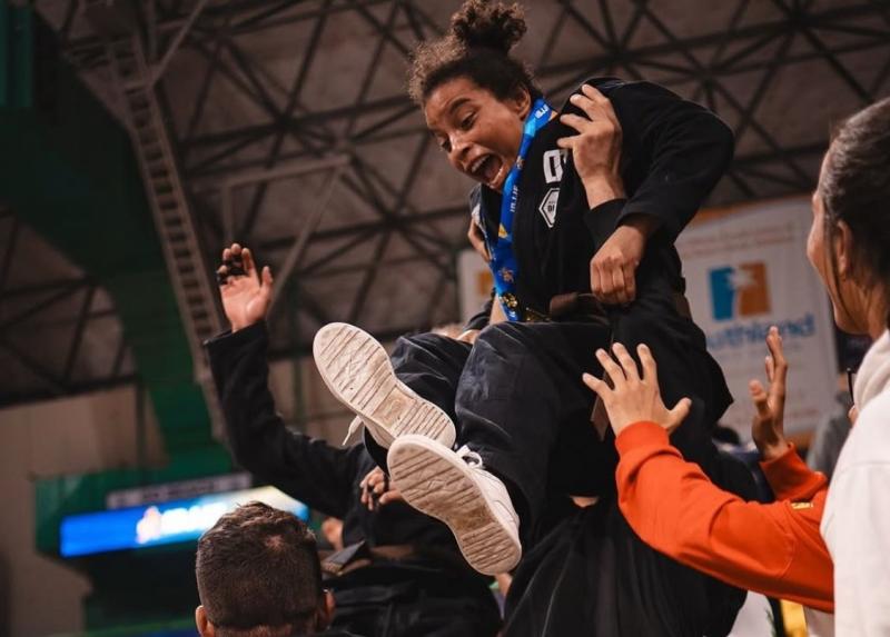Para chegar à final do mundial, Lumara derrotou 3 adversárias; na decisão, prudentina venceu a filipina Adriana Letícia Barrientos