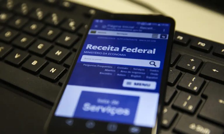 Serviço para regularização da situação em relação ao Fisco está disponível no aplicativo da Receita