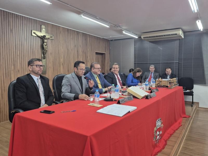 No expediente com votação, parlamentares deliberaram 27 requerimentos de providências e informações