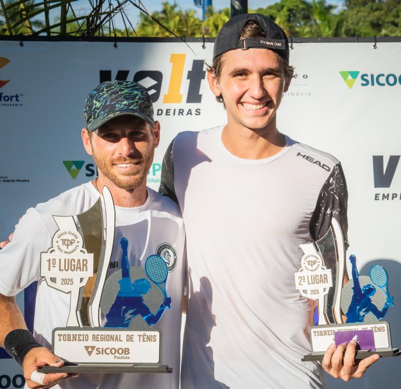 Jeff Wendler, campeão da categoria Especial e João Prudêncio, vice