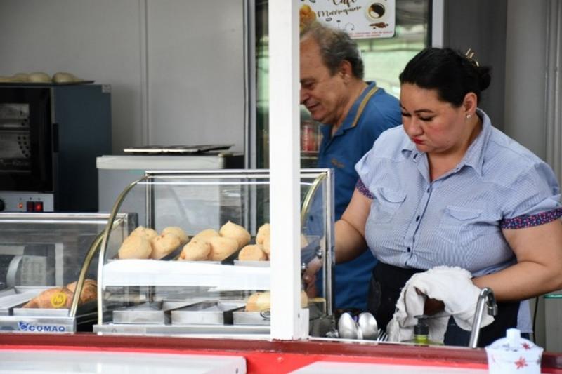 Nesta  quinta, praça de alimentação do Shopping Popular foi reaberta