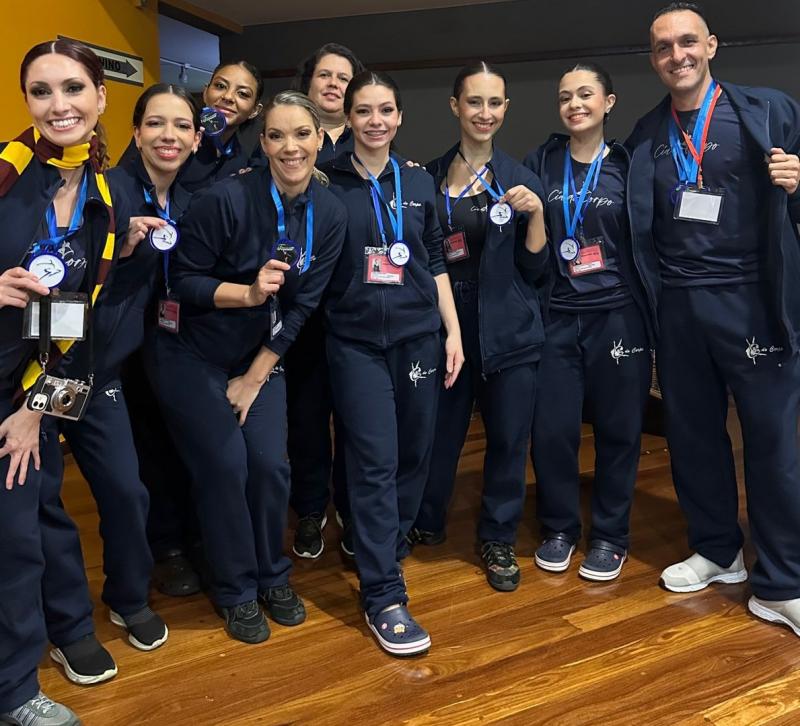Professora Adriana Ferreira, do grupo da Cia do Corpo Escola de Dança, vencedor em Arapongas