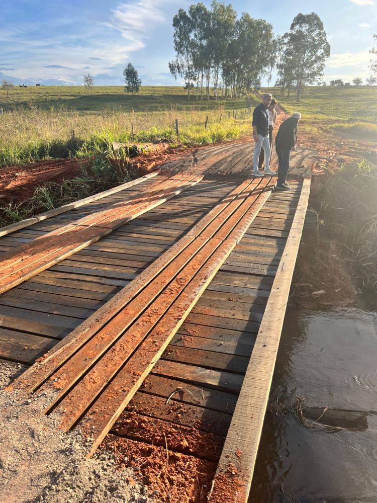 Ponte foi totalmente reconstruída pela Prefeitura