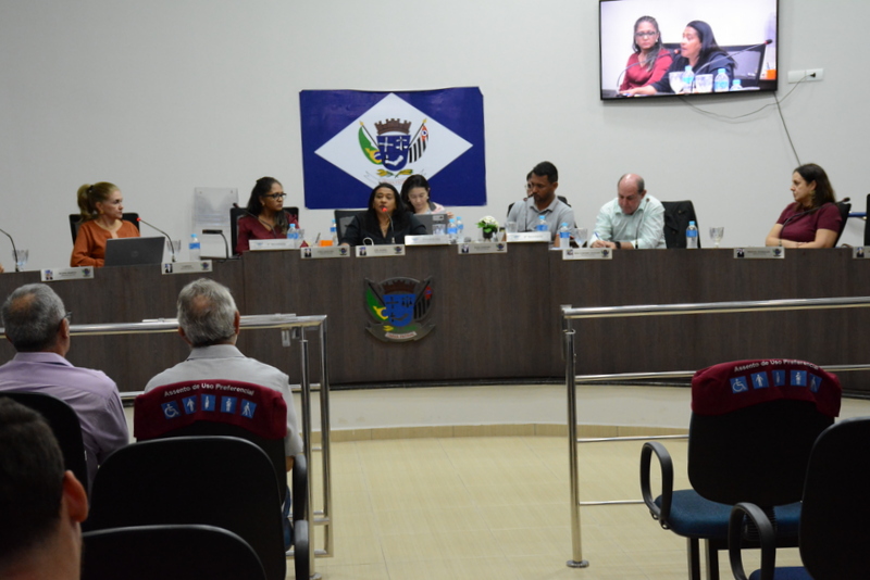Audiência pública na Câmara de Álvares Machado debate sobre metas e projetos na educação do município