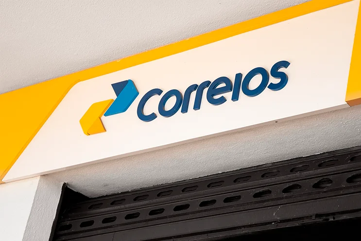 Acompanhamento dos descontos indevidos deve ser feito junto a uma agência dos Correios