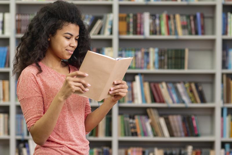 Objetivo é incentivar a criação literária, valorizar autores (as) de todas as idades e promover a difusão da literatura na cidade