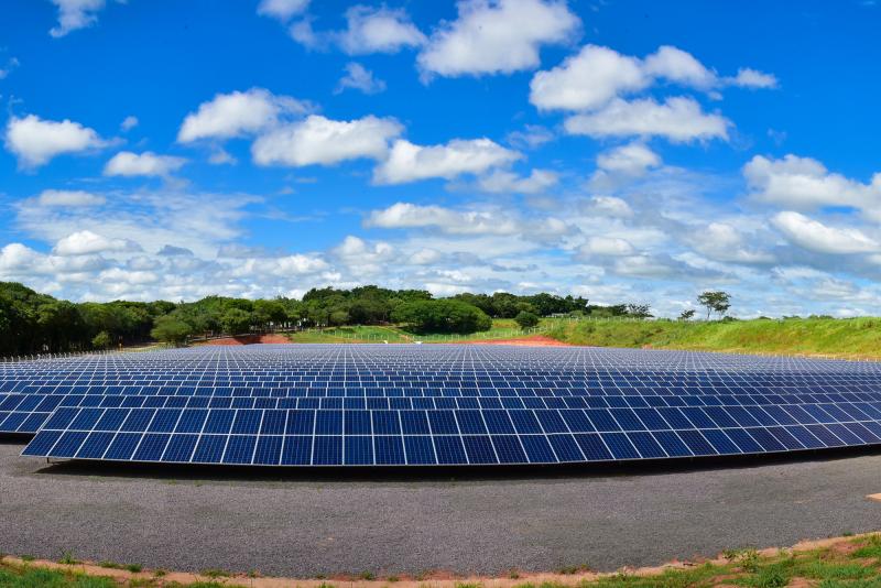 Uma das iniciativas voltadas à sustentabilidade foi a instalação da usina fotovoltaica no campus 2
