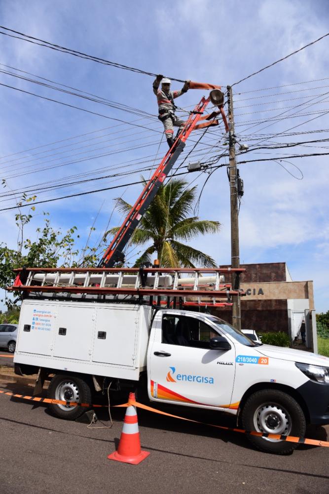 Interessados devem ter concluído curso de eletricista de redes de distribuição
