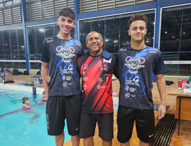 Da esquerda para direita, Vinicius Carnelós, Pepe e João Gabriel 