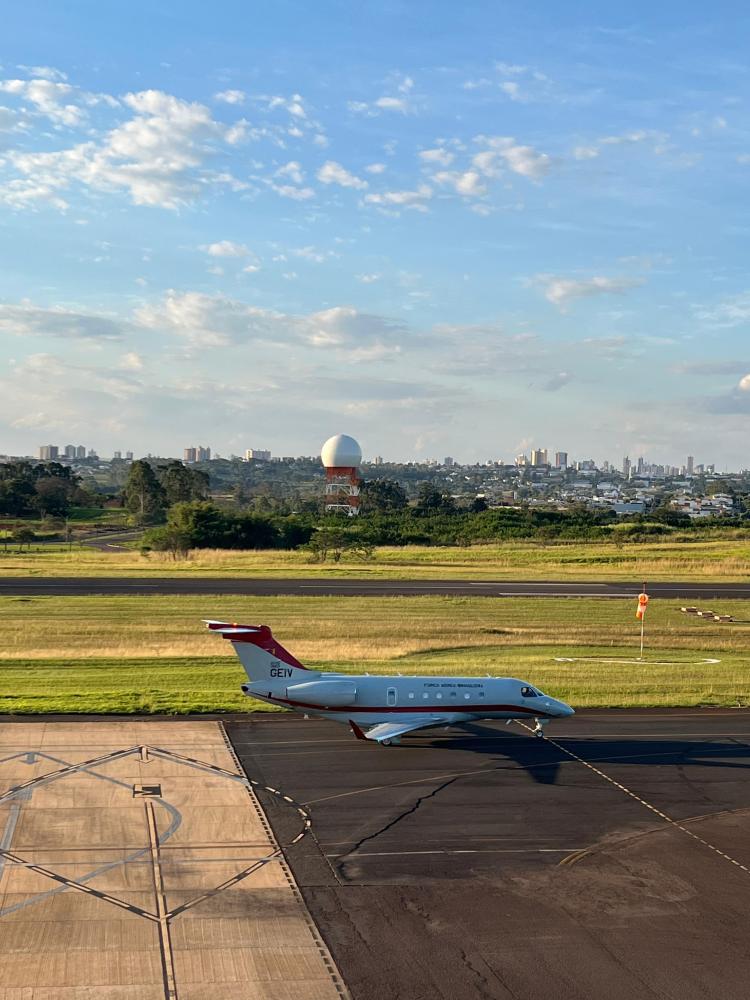 Avião que visitou Prudente é o Embraer E550 (Legacy 500), modelo operado pelo GEIV