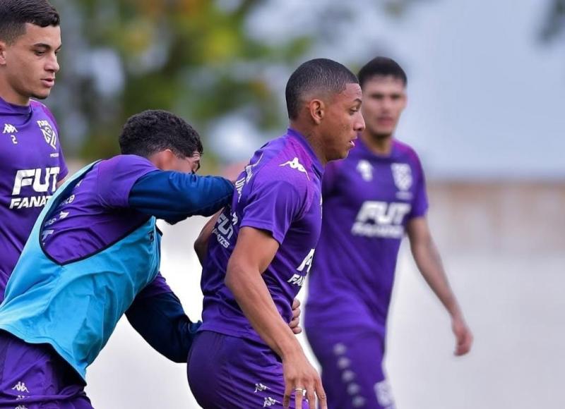 Elenco do Grêmio Prudente voltou a treinar em Presidente Bernardes na quarta-feira desta semana 