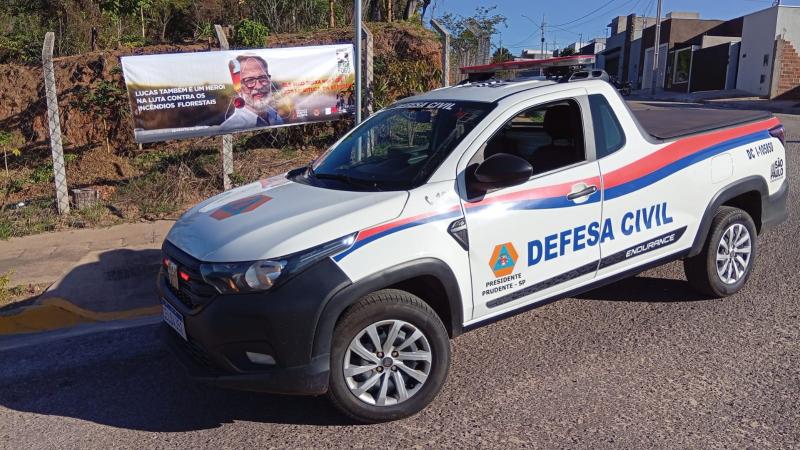 Faixas alertam sobre importância de evitar queimadas, principalmente neste período de estiagem