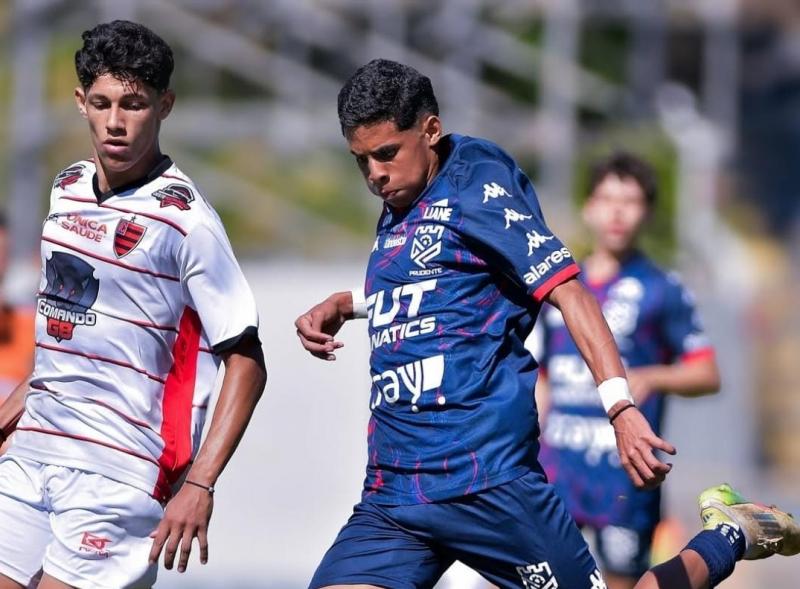 Grêmio Prudente Sub-17 impôs um ritmo intenso desde o início e construiu uma goleada por 4 a 0 sobre o Oeste 