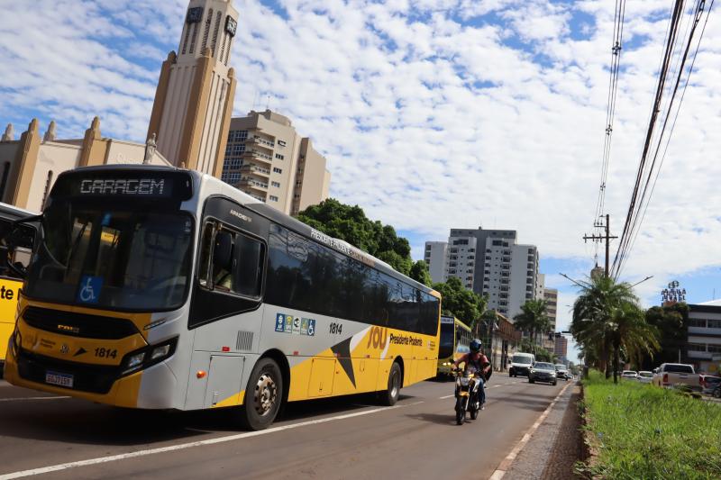 Ônibus circulam sem cobrança de tarifa aos fins de semana