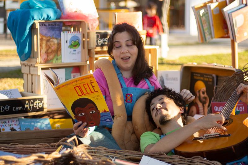 “Leitura com Afeto”: crianças e famílias são convidadas a viver a literatura como um gesto de carinho