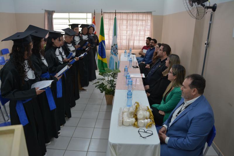 Evento contou com participação de autoridades, alunas e professores