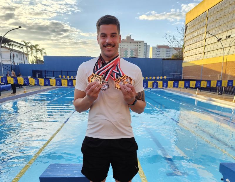 Vitor Guaraldo, atleta do TCPP, competiu nos Jogos Regionais por São José dos Campos, e conquistou 7 medalhas