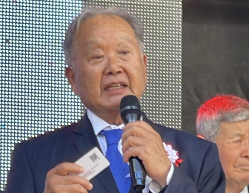 Ex-presidente da NEC do Brasil, Roberto Ishikawa, homenageado durante o Shokonsai