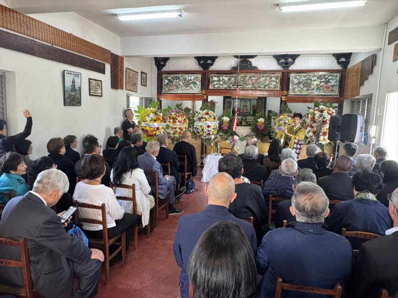 Reverendo budista, Dan Miyuki, celebrou o ato religioso que abriu o Shokonsai 2025